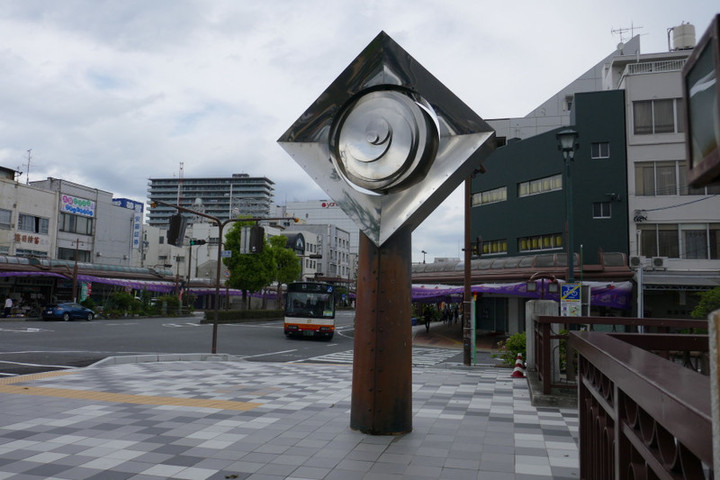 2p1050018