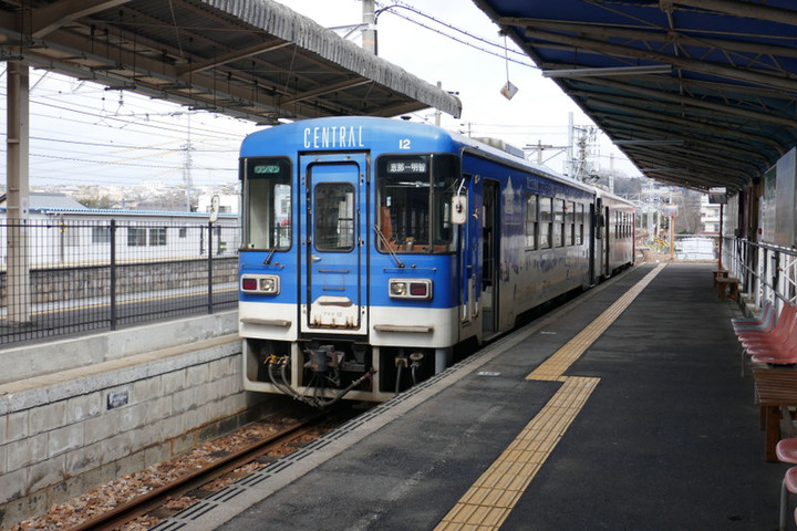 8p1040317