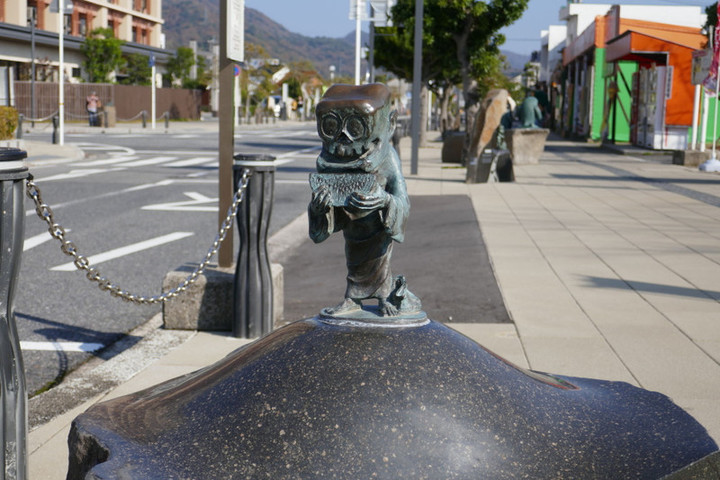 11p1060083
